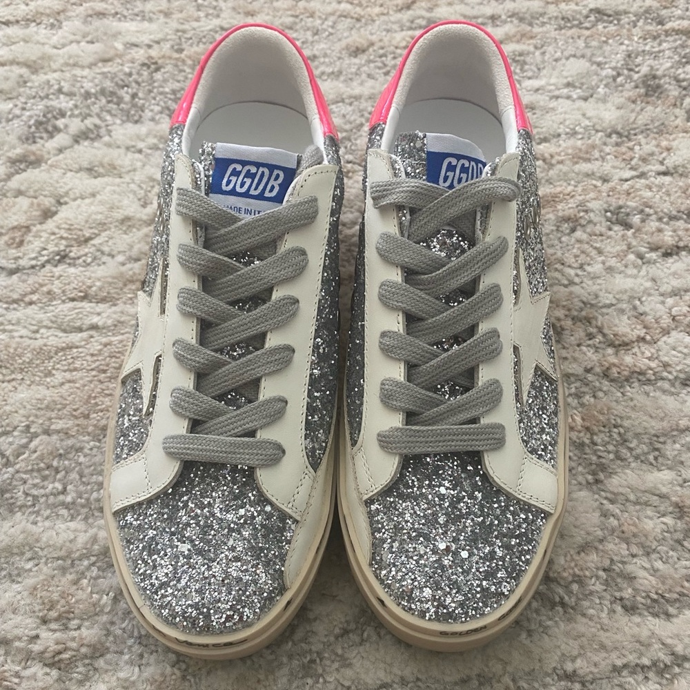 Golden Goose Dupes Superstar style